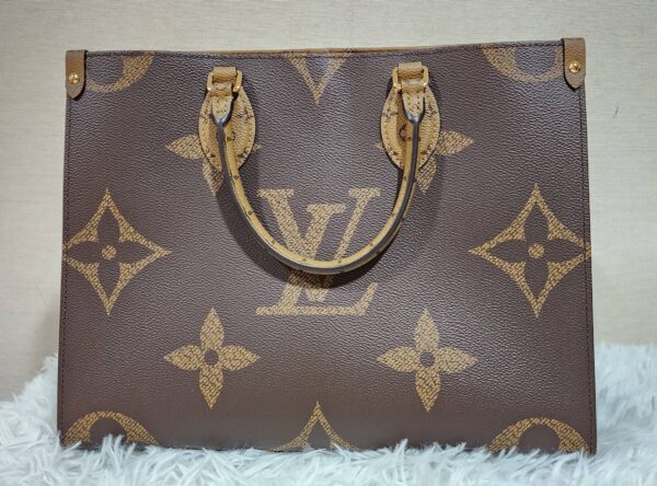 Louis Vuitton OnTheGo - Image 3