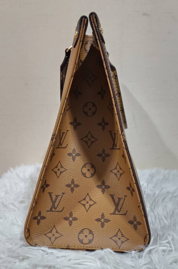 Louis Vuitton OnTheGo - Image 2