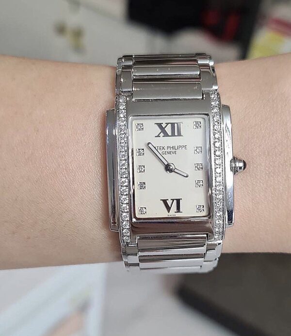 Used Patek 24 หน้าขาวหลักเพชร