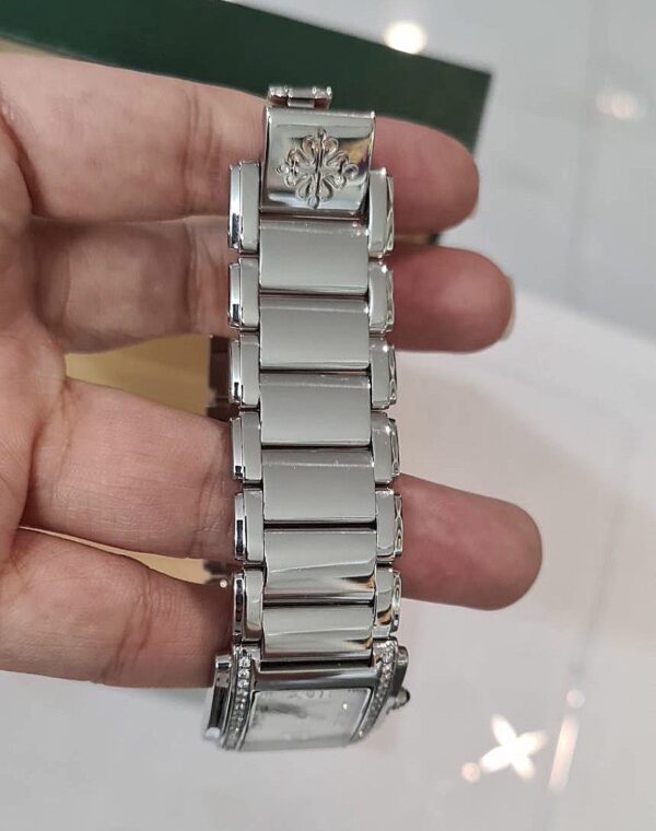 Used Patek 24 หน้าขาวหลักเพชร - Image 3