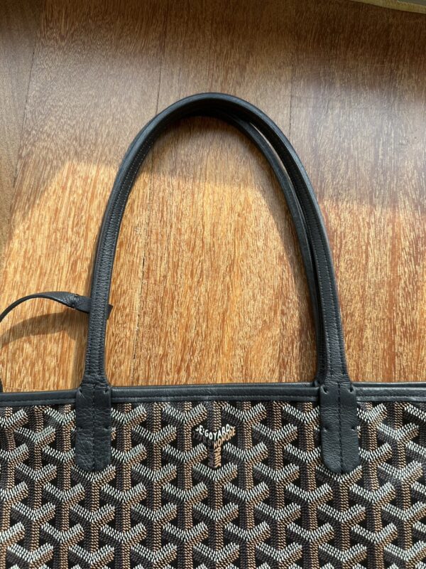 Goyard Anjour PM in Black - Image 3