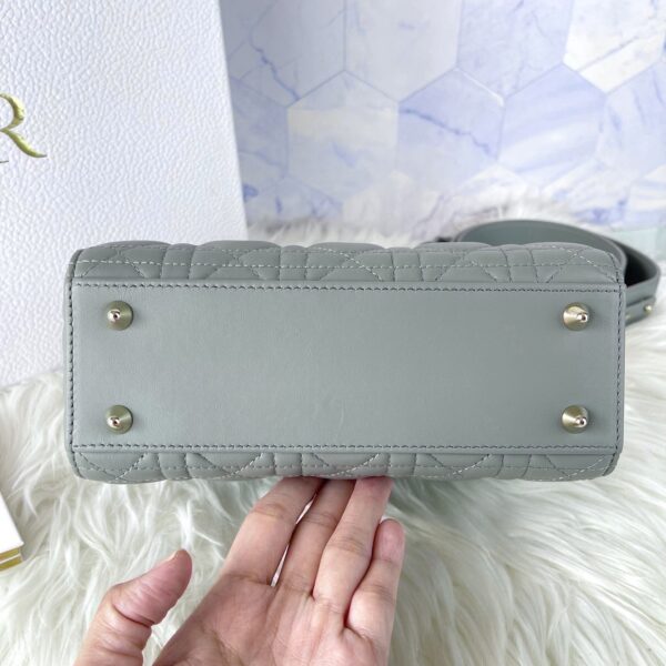 🎊🎊Used like new Lady Dior size small 2022 - Image 4