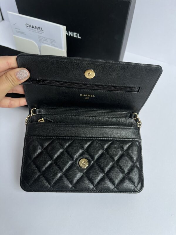Used very good condition Chanel WOC 22p - Image 2