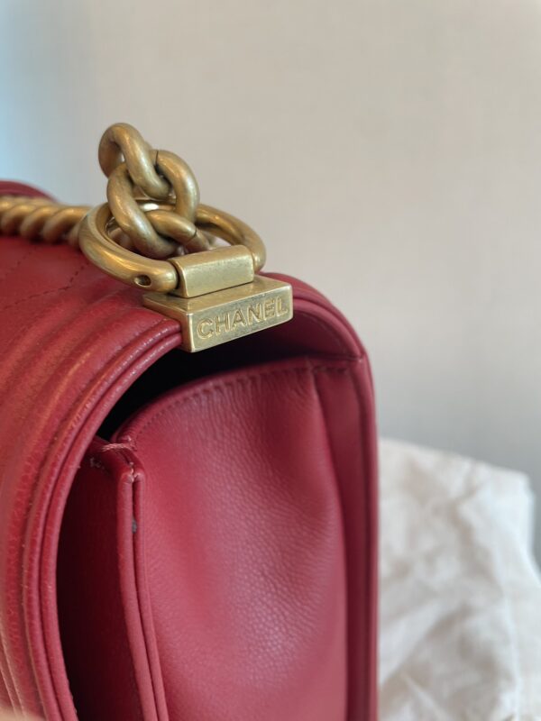 Like new Chanel BOY 10” in Red GHW holo 24 - Image 5