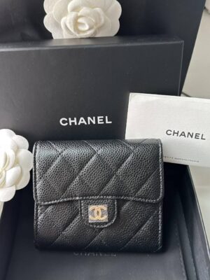 New Chanel Trifold Ghw Microchip Y23
