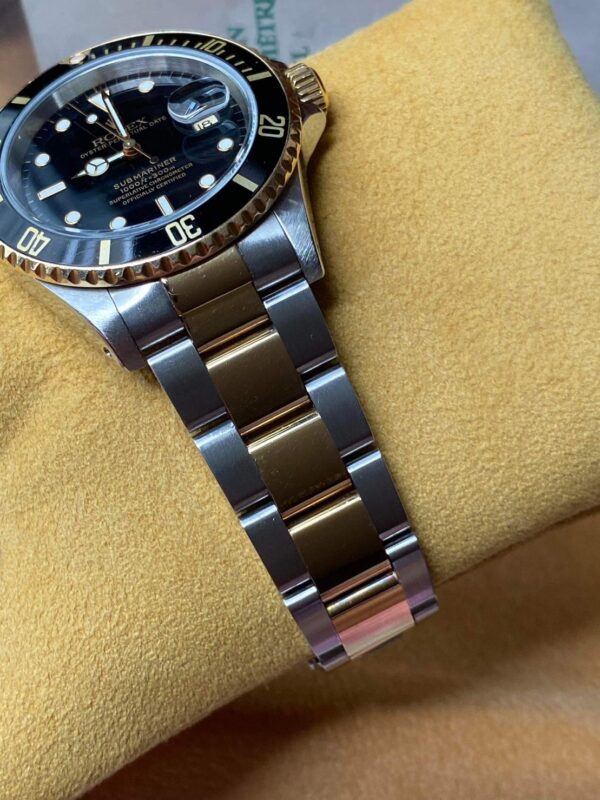 Used Rolex Sub 2 tone Ref.16613 Series U ปี1997 - Image 3
