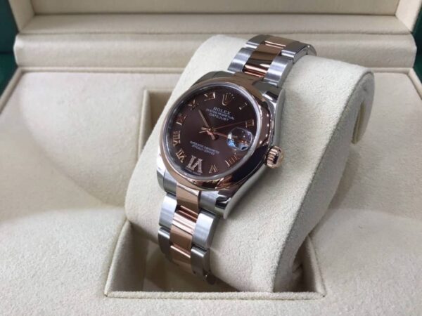 Used Rolex datejust 31 mm ใบ 06/2018 ✅หน้าช็อค เลขVI เพชร - Image 3