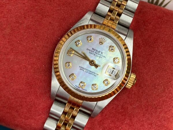 Used Rolex Datejust Ladysize26mm. ✅ series T ปี 1997 ✅หน้ามุก หลักเพชรเบ้าใหญ่ - Image 2