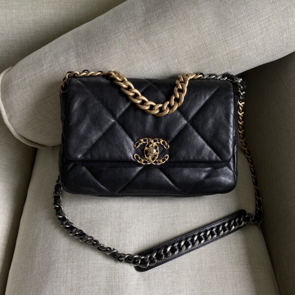 CHANEL19 size 26 สีดำ goatskin holo28xxxx