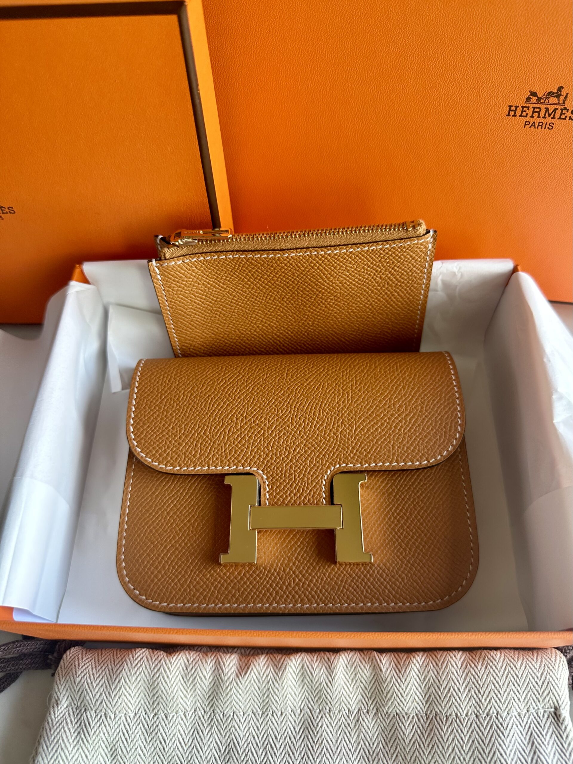 New Hermes Constance Slim Wallet ปี 23