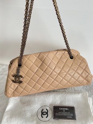 Chanel Mademoiselle Bowling Bag Beige holo14