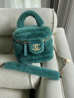 Very good condition chanel shearling bag 2022
