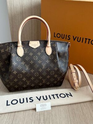 Like new LV Turenne MM dc17