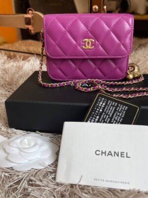 Used Chanel Purse with Chain holo 30