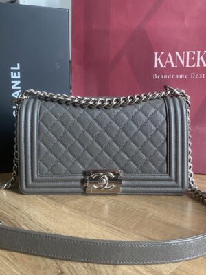 Chanel Boy 10 holo29