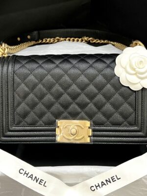Very like new Chanel Boy 10 ghw
