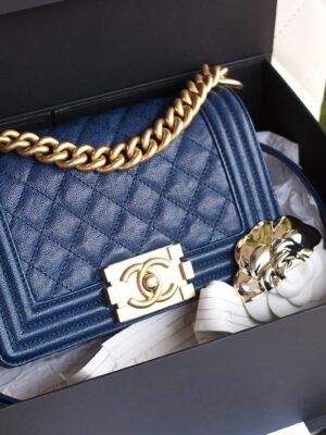 Chanel boy navy อะไหล่ทองวินเทจ holo26