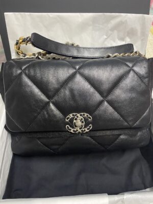 Used chanel c19 size 30 ชิพ ปี 22 อะไหล่เงิน medium