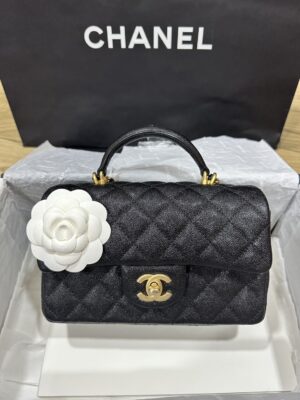New Chanel Mini8 caviar top handle holo31