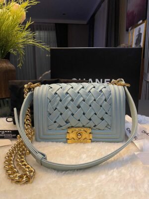 Chanel boy8 holo17