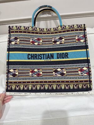 Used Dior tote size L