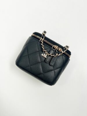 Like new Chanel Vanity Mini HL31 caviar