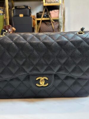 Chanel Classic holo19 ghw