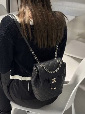 New Chanel backpack medium sizeblack caviar
