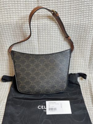 Very new Celine medium croque shoulder bag ปี2023