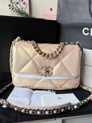 Super new Chanel 19 size 26 iridescent microchip 2022