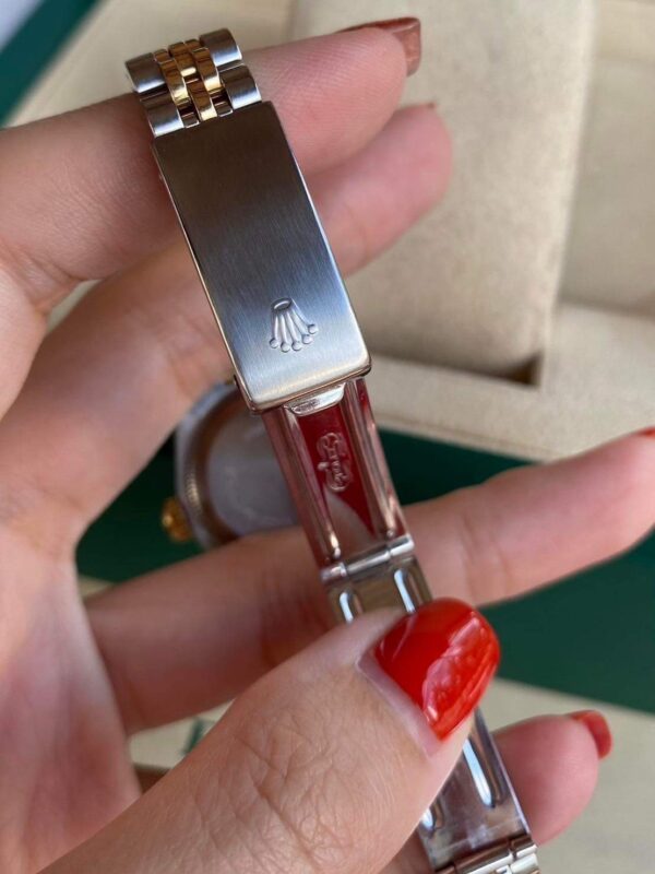 Used Rolex datejust Lady Size 26 mm. ✅หน้าทองปรอท ขีด - Image 5