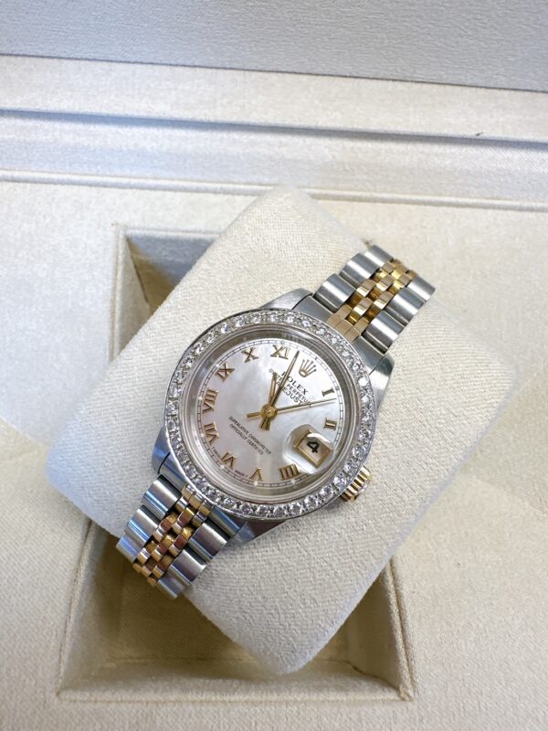 Used Rolex Datejust Lady size 26 mm. ✅Series S ใบเปิดไม่ระบุปี ✅หน้ามุกขาวโรมัน - Image 3