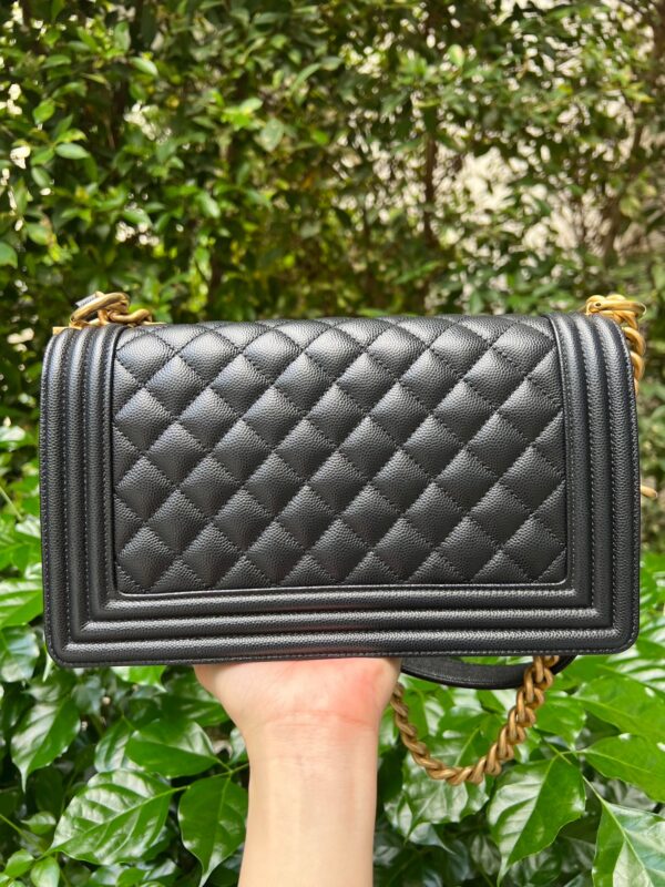 🔥Chanel Boy 10 holo29 caviar ghw - Image 3