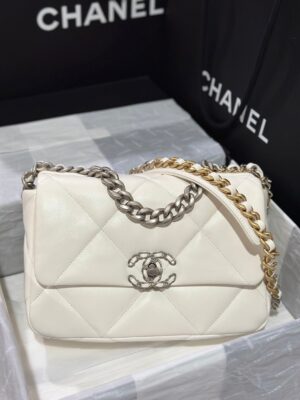 Super like new CC 19 White microchip ปี 23