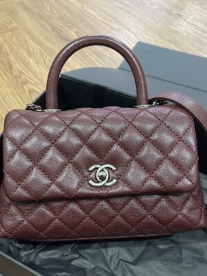 Chanel coco 9.5 burgundy holo22